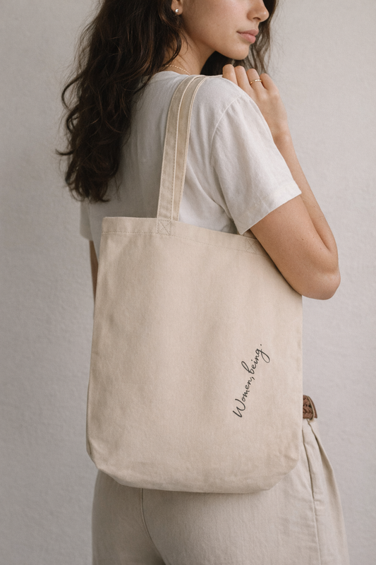 Women, being. - Tote